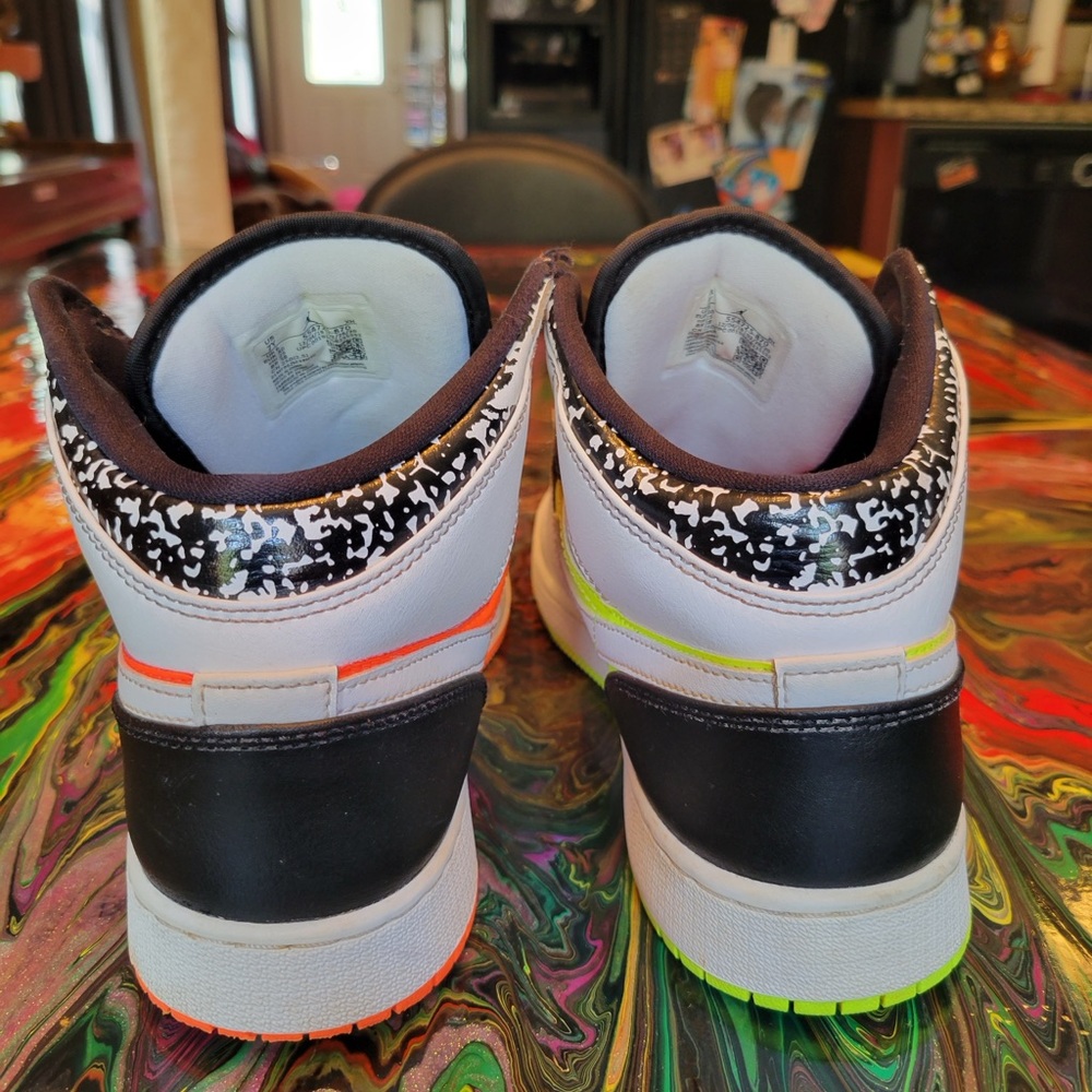 Air Jordan Nike Shoes - Picture 4 of 7